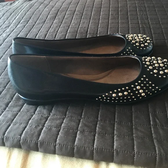 Aerosoles Studded flats - Picture 2 of 7